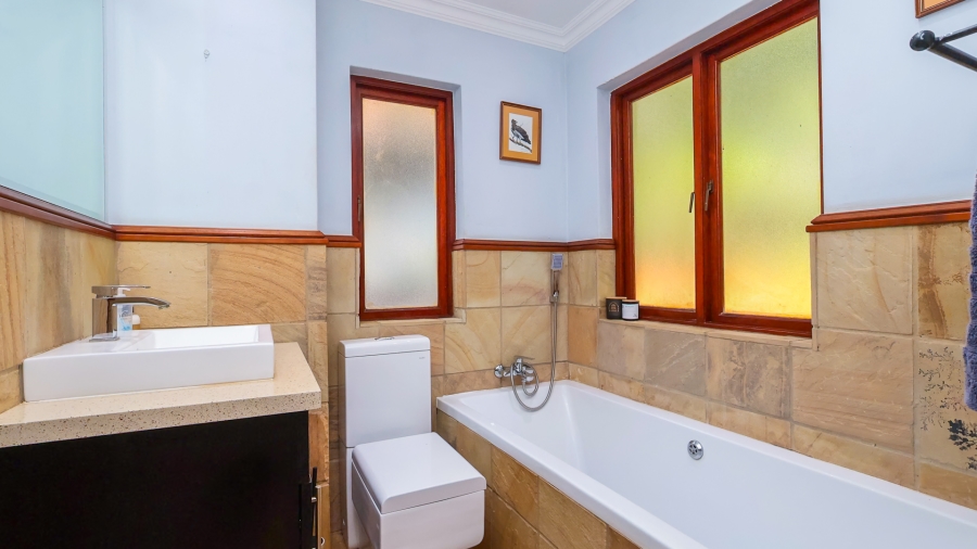 4 Bedroom Property for Sale in The Coves North West